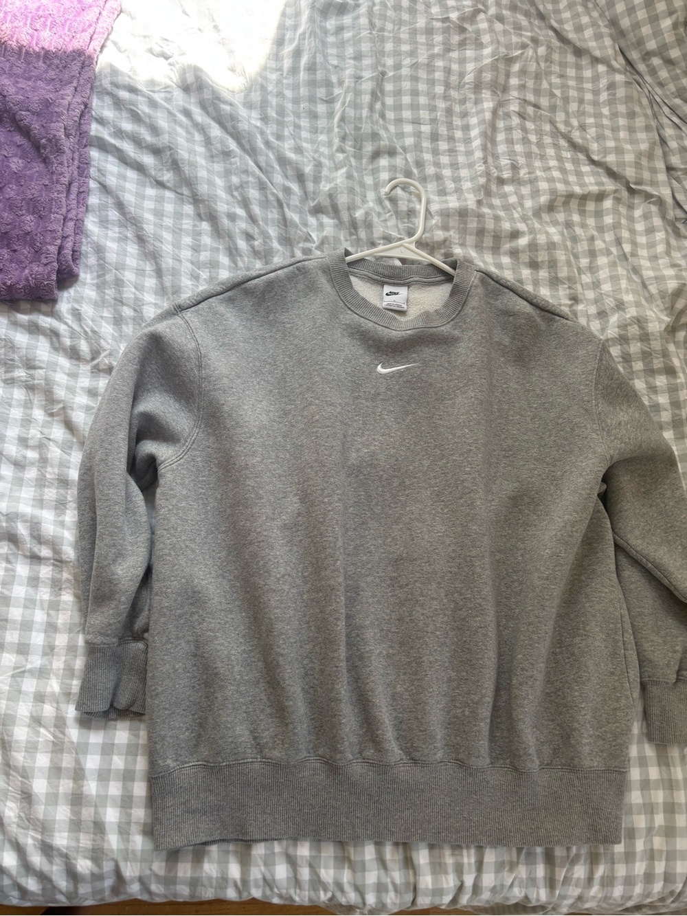 Nike Gray Crewneck Sweatshirt - Classic Swoosh